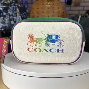 💥 COACH - Jes Convertible Belt Bag With Rainbow Horse And Carriage - DT863